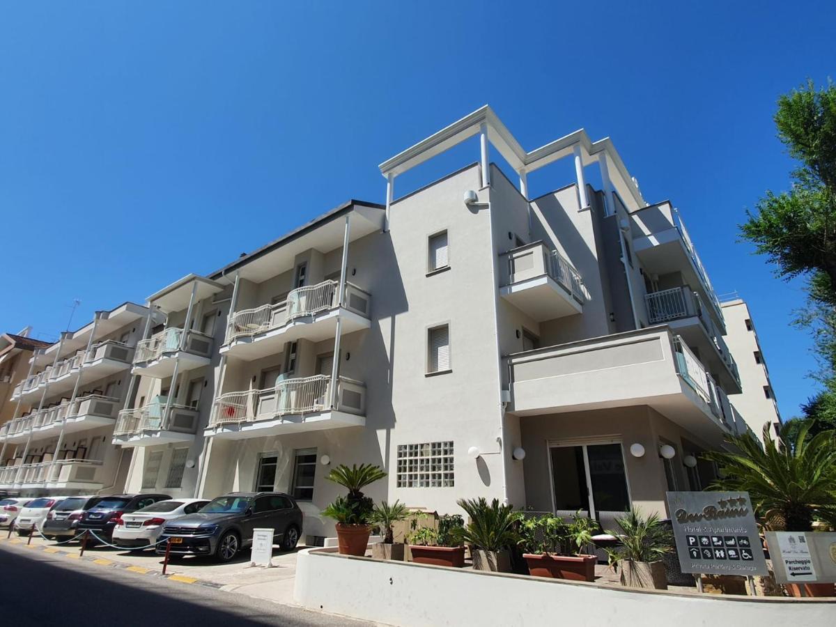 Hotel Des Bains Cattolica Luaran gambar