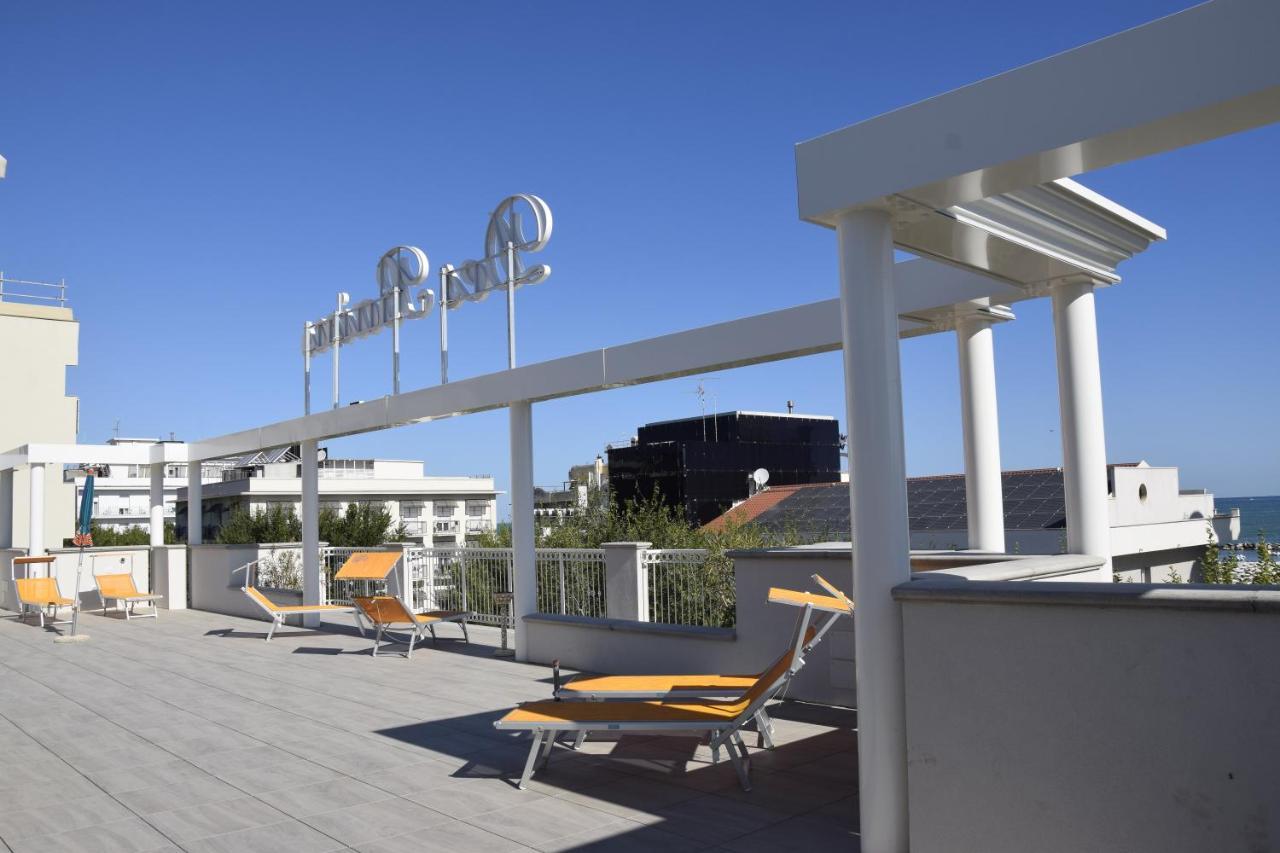 Hotel Des Bains Cattolica Luaran gambar