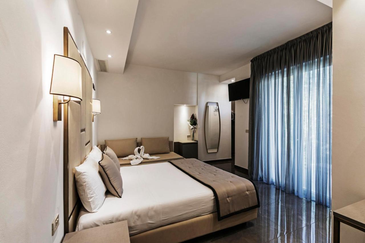 Hotel Des Bains Cattolica Luaran gambar
