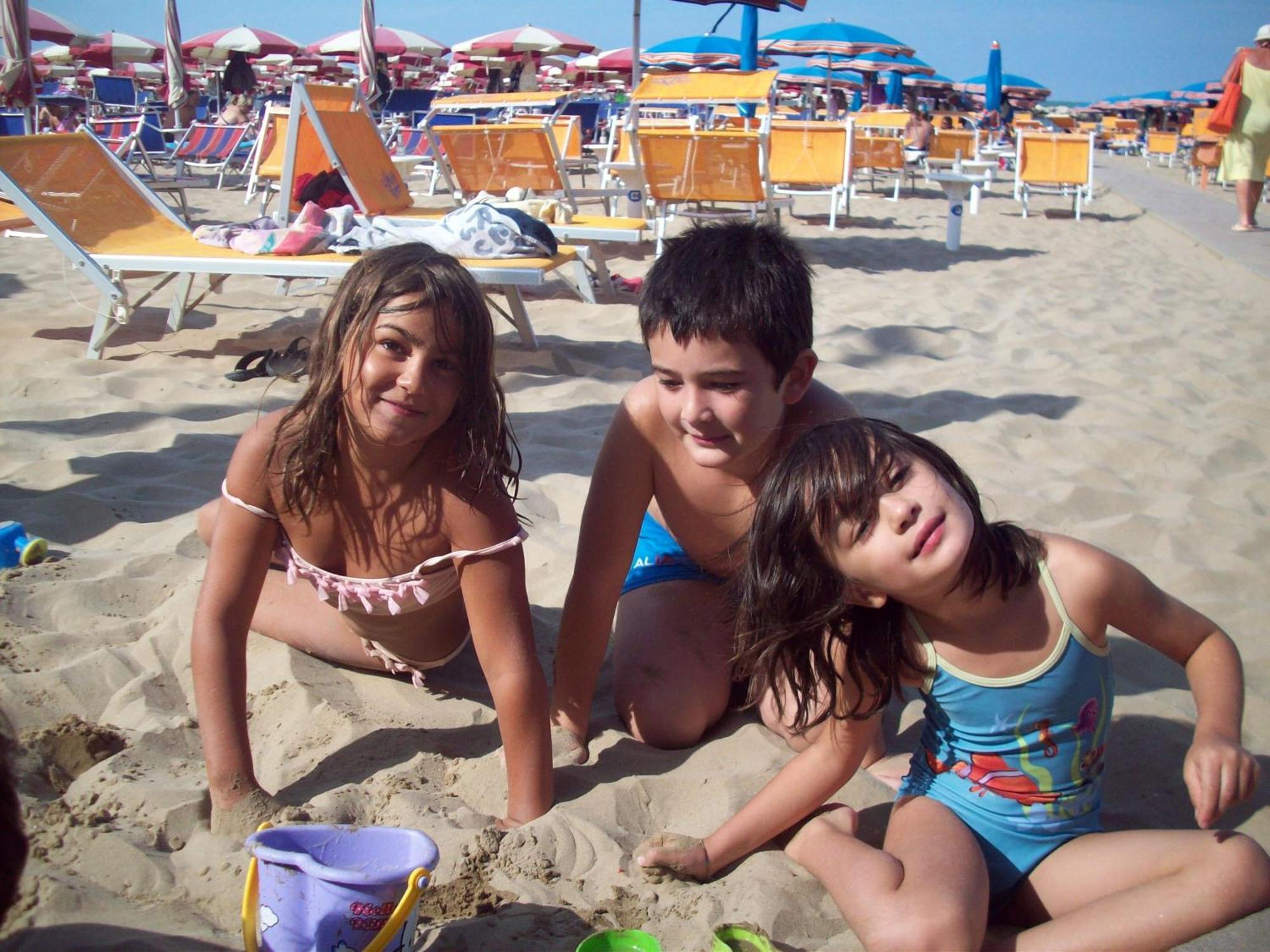 Hotel Des Bains Cattolica Luaran gambar