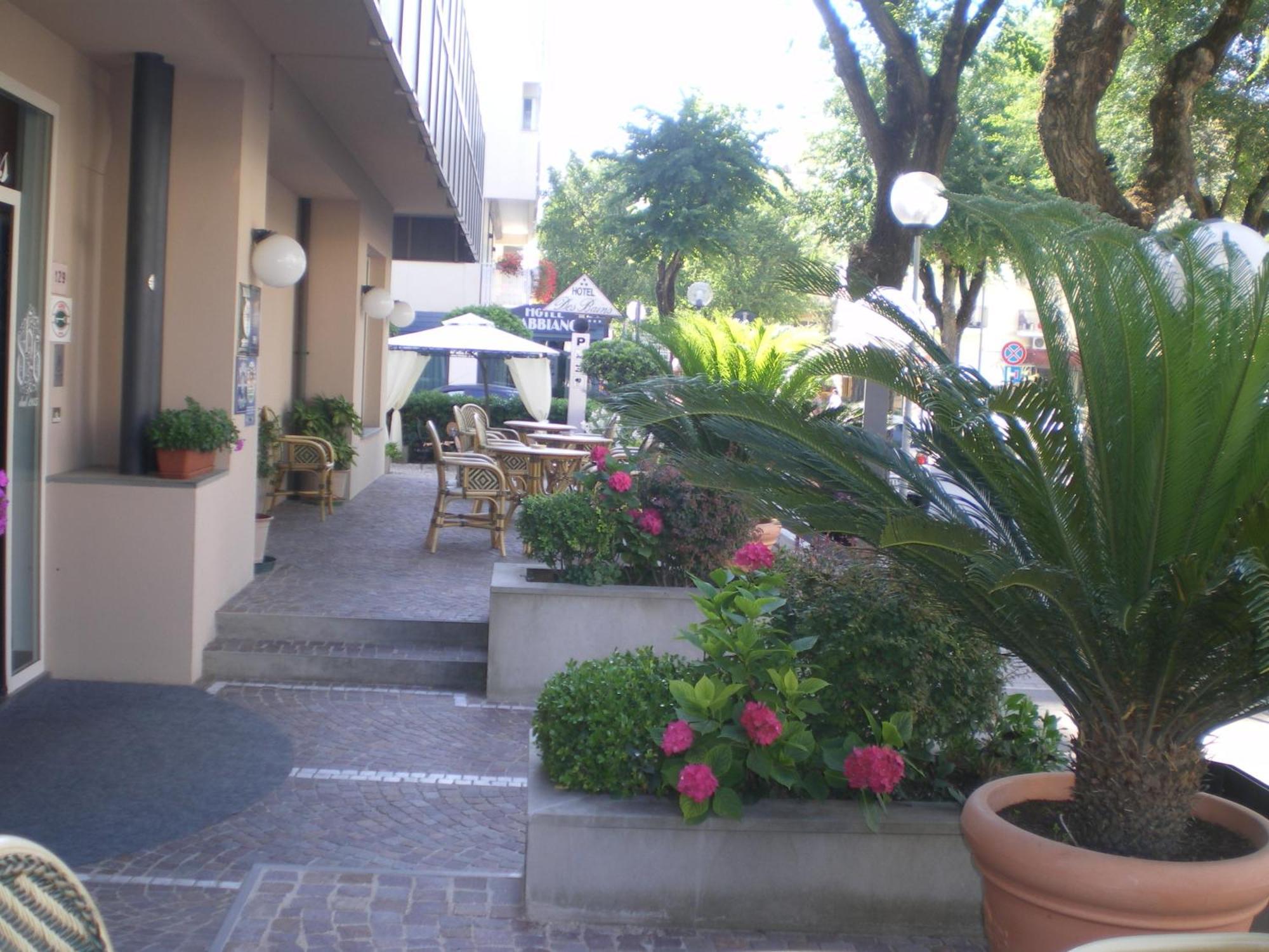 Hotel Des Bains Cattolica Luaran gambar