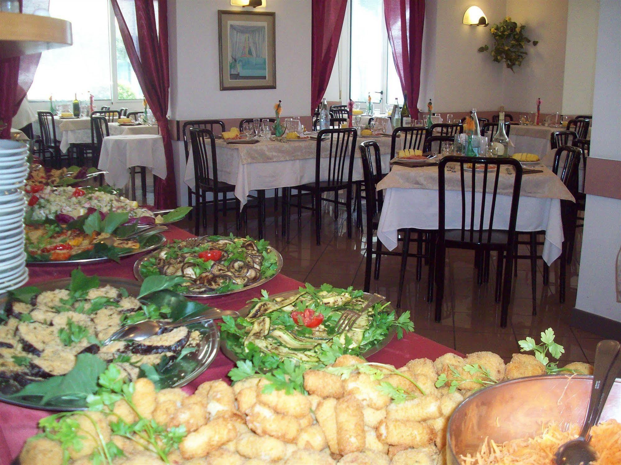 Hotel Des Bains Cattolica Luaran gambar