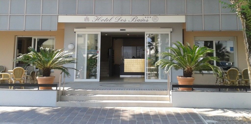 Hotel Des Bains Cattolica Luaran gambar